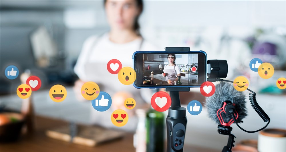 BÁN HÀNG VÀ XÂY DỰNG THƯƠNG HIỆU CÁ NHÂN BẰNG VIDEO MARKETING